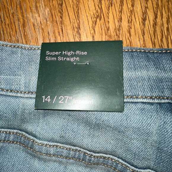 NWT Wild Fable Women’s straight ripped jeans size 14 - Picture 6 of 13